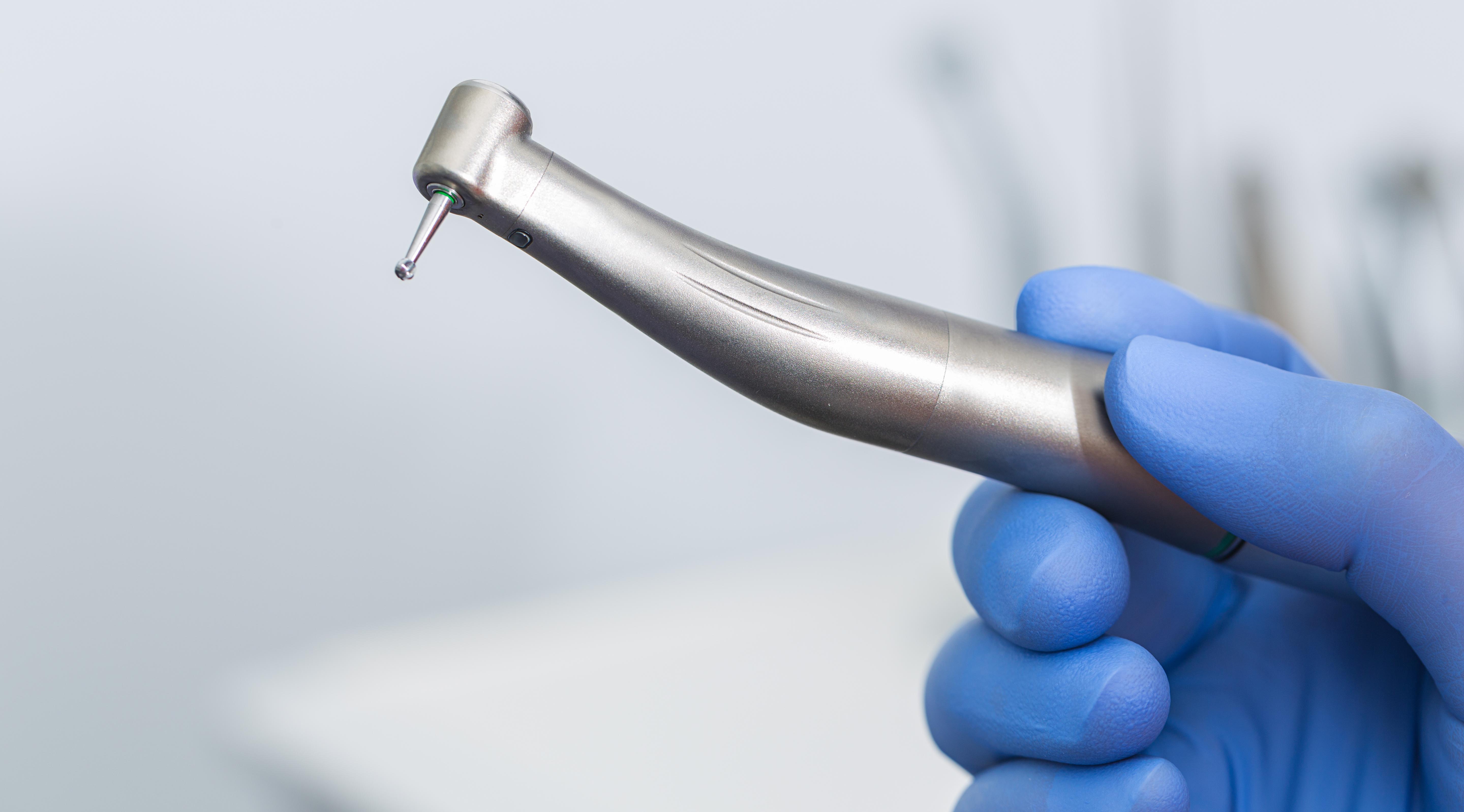 Der Zahnbohrer ist ein wichtiges Instrument in unserer Zahnarztpraxis in Essen-Heidhausen.